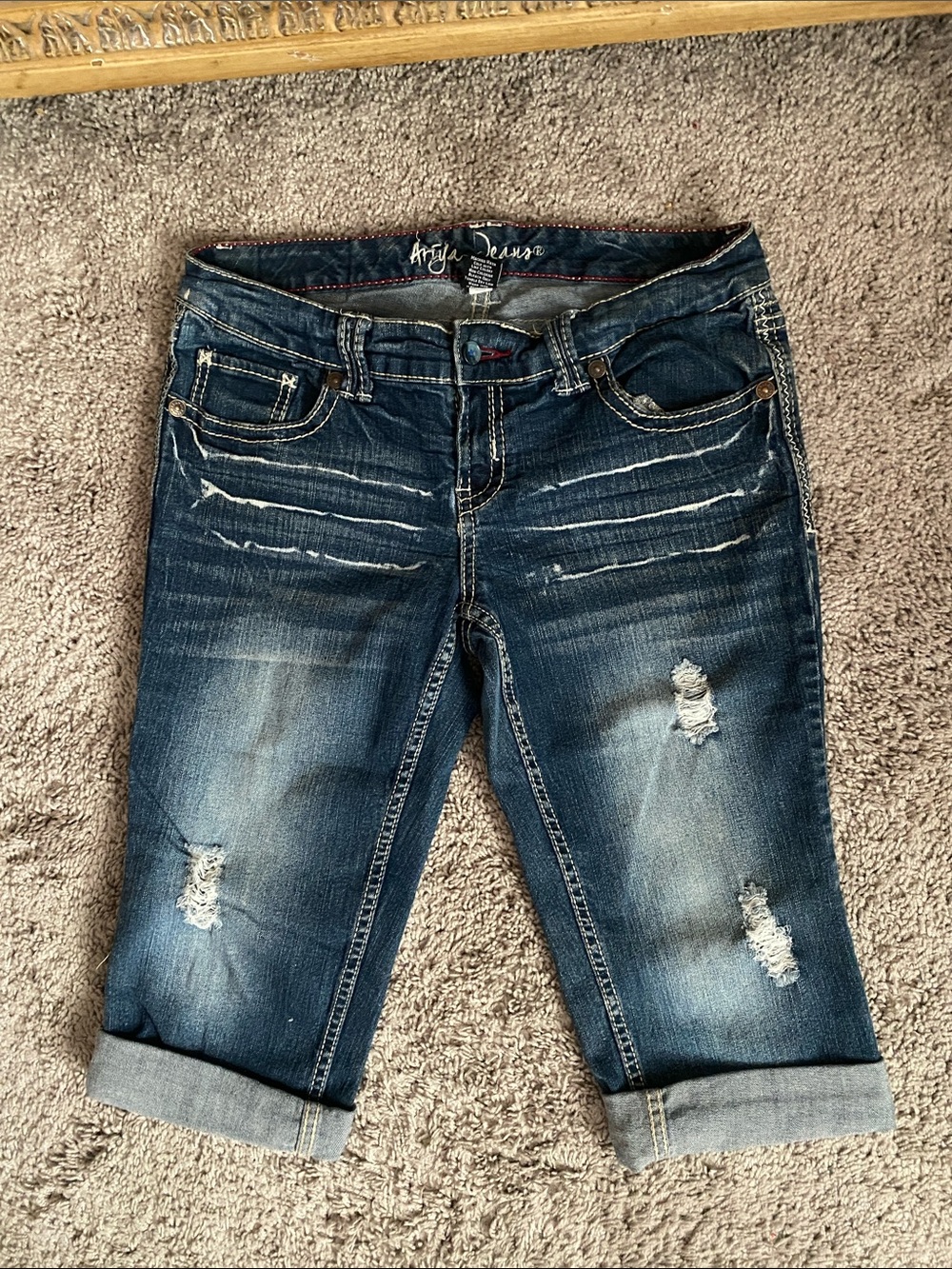 Women's Dark Blue Distressed Cropped Jeans